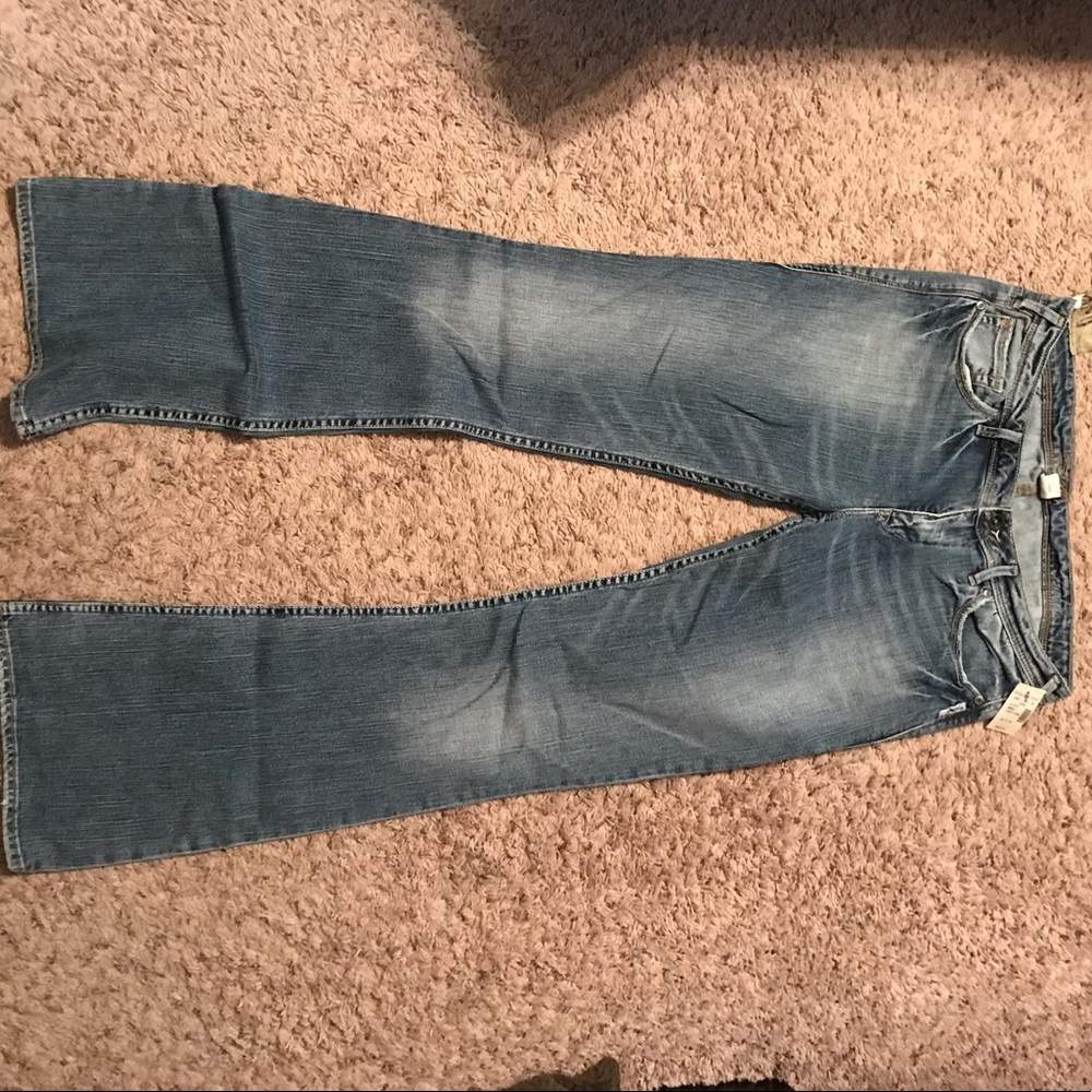 Silver jeans never been worn